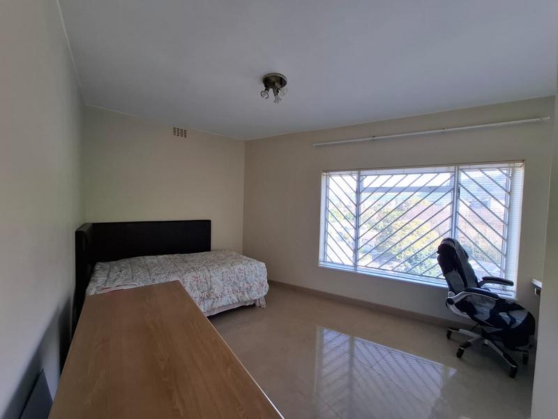 To Let 2 Bedroom Property for Rent in Rondebosch Western Cape